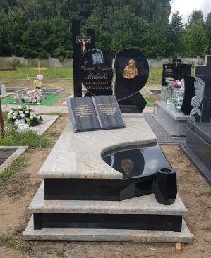 Nagrobek Ekskluzywny Pomnik Lublin Granit Kashmir 1001 Nagrobek Ekskluzywny Pomnik Lublin Granit Kashmir 1001